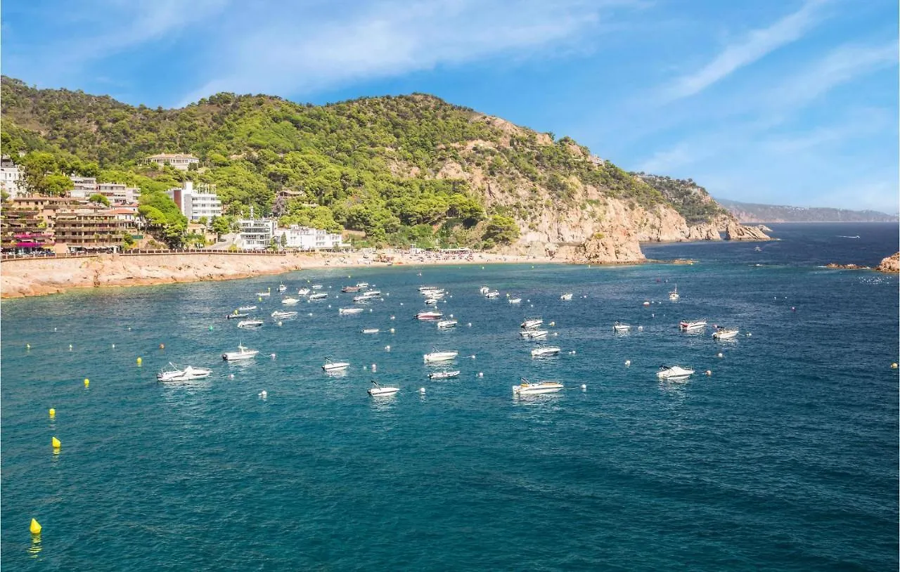 Awesome Apartment In Gerona With House Sea View Τόσα ντε Μαρ Ισπανία